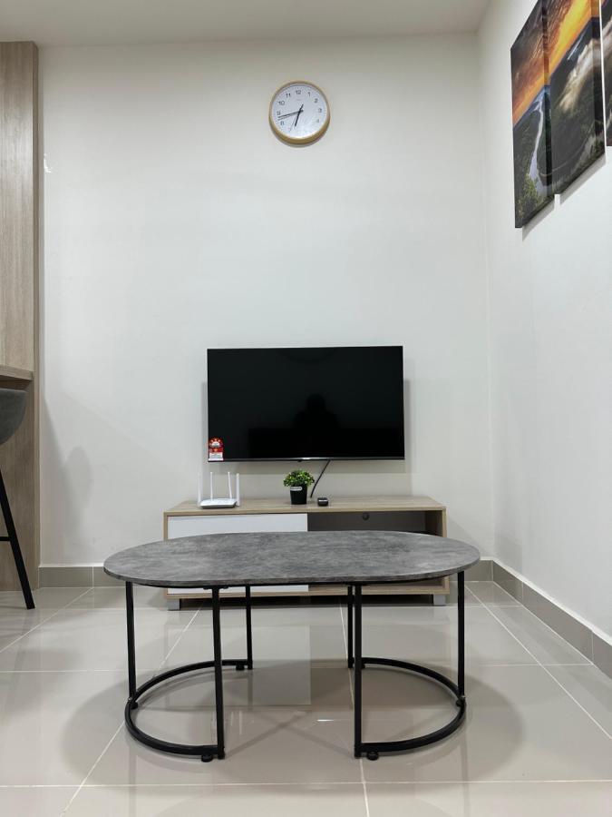 Sea View The Shore Luxury Newly Renovated Homestay Kota Kinabalu Exterior foto